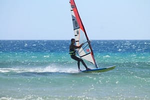 Obozy windsurfingowe ze szkoleniem