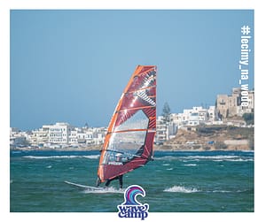 Wyjazdy windsurfingowe dla singli na Naxos do Grecji
